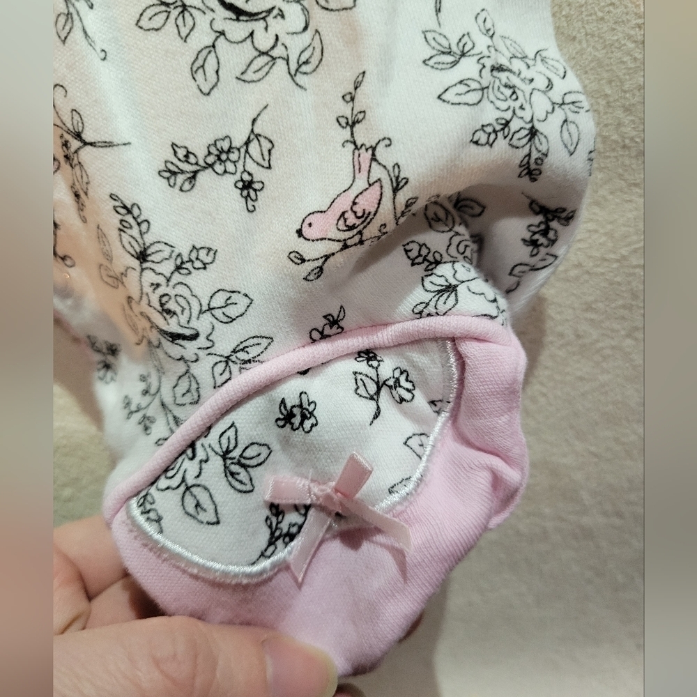 Little Me baby girl floral one piece layette outfit with matching hat 9m - Picture 4 of 7
